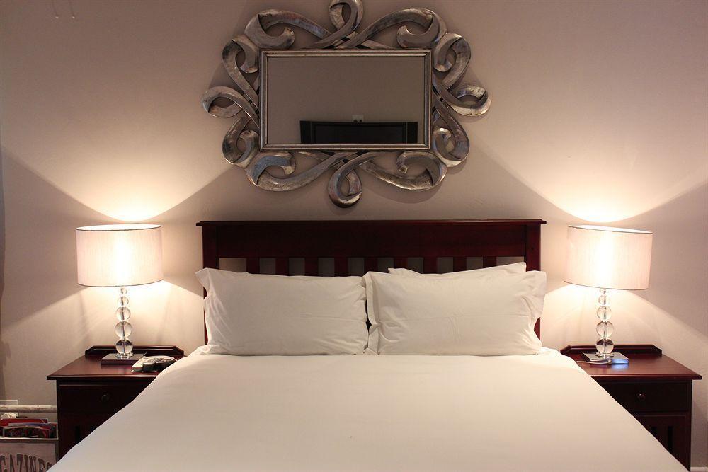 Nauntons Guest House & Wedding Venue เลดี้สมิธ ภายนอก รูปภาพ