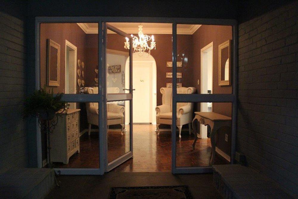 Nauntons Guest House & Wedding Venue เลดี้สมิธ ภายนอก รูปภาพ